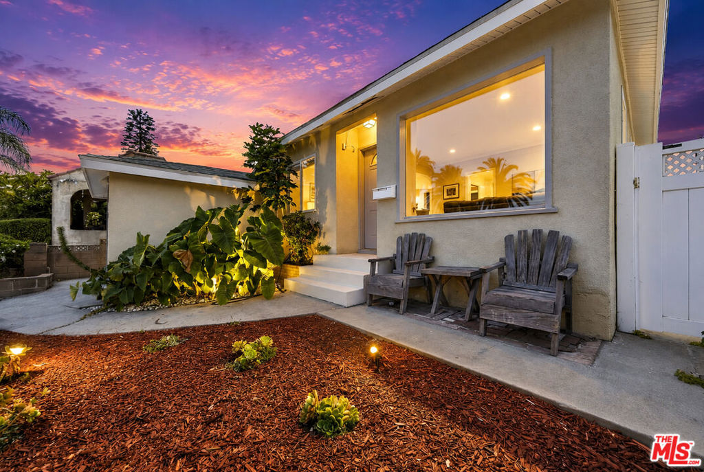 719 N Cabrillo Avenue, Los Angeles, CA 90731 — photo 1