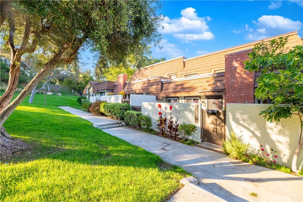 10055 Larwin 3, Chatsworth, CA 91311 — photo 1