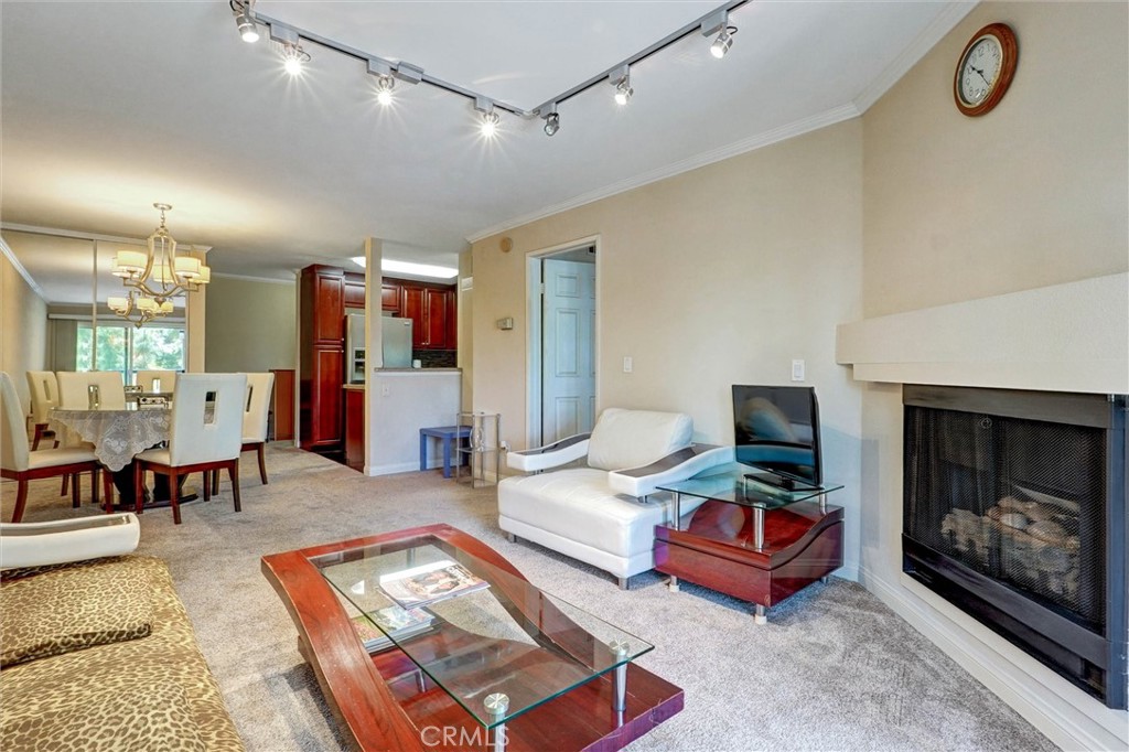 5545 Canoga Avenue 220, Woodland Hills, CA 91367 — photo 1