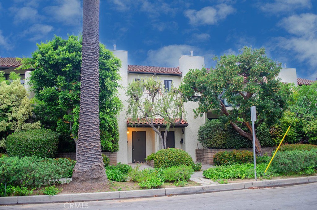 469 S Catalina Avenue, Pasadena, CA 91106 — photo 1