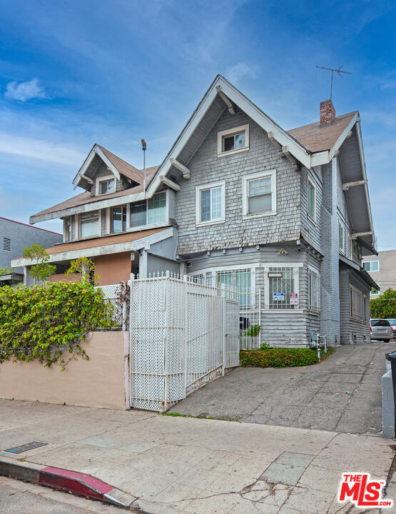 2961 W 8th Street, Los Angeles, CA 90005 — photo 1