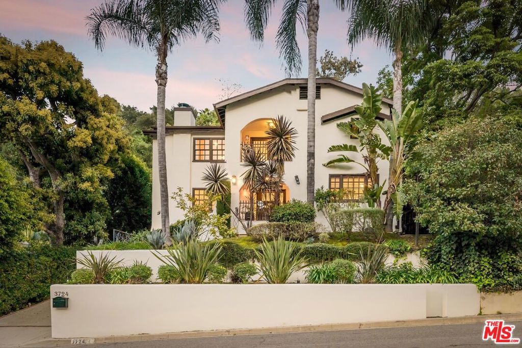 3724 Dixie Canyon Avenue, Sherman Oaks, CA 91423 — photo 1