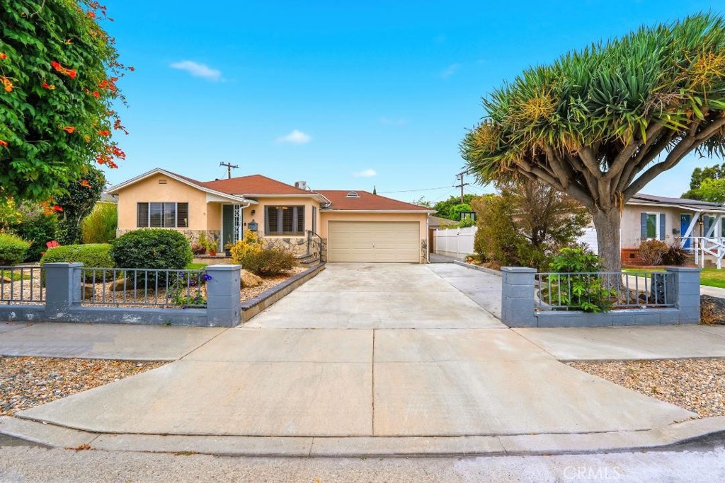 5055 N Raton, Long Beach, CA 90807 — photo 1