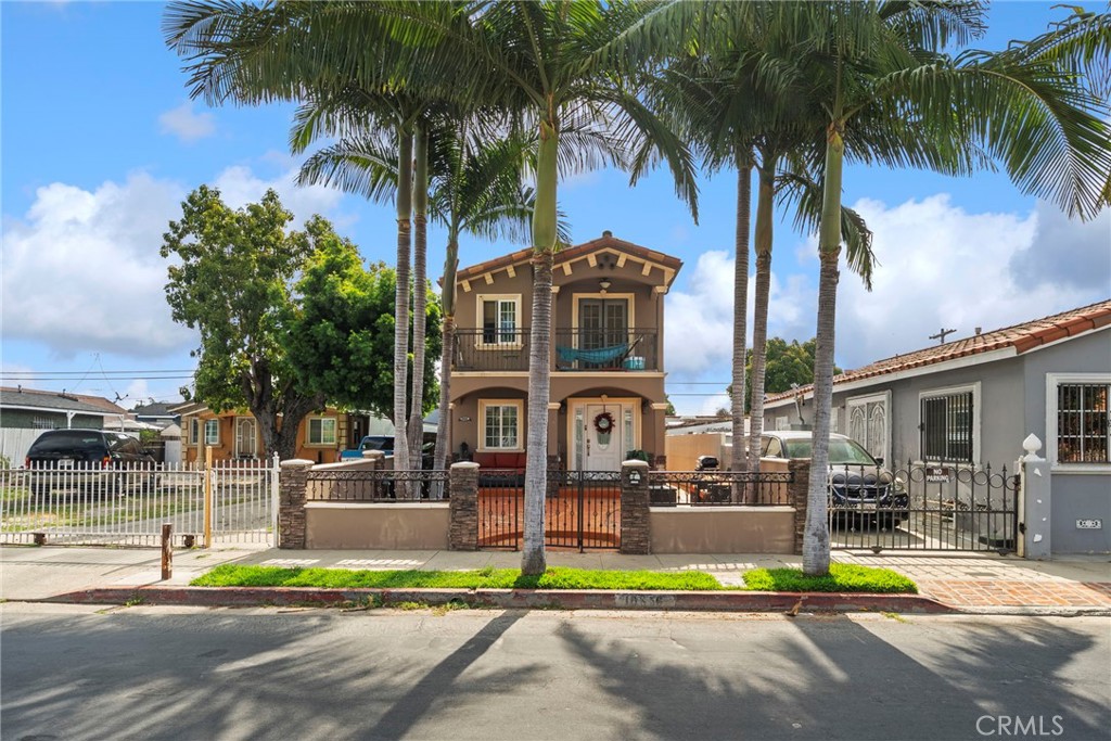 10856 Kalmia Street, Los Angeles, CA 90059 — photo 1