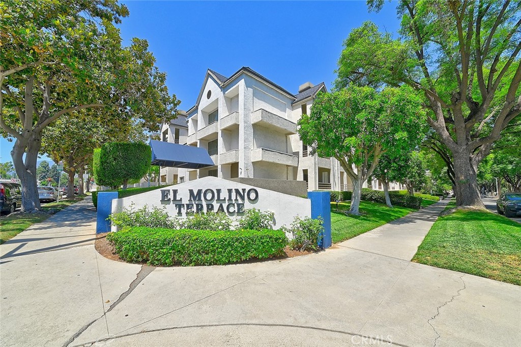 300 N El Molino Avenue N 107, Pasadena, CA 91101 — photo 1