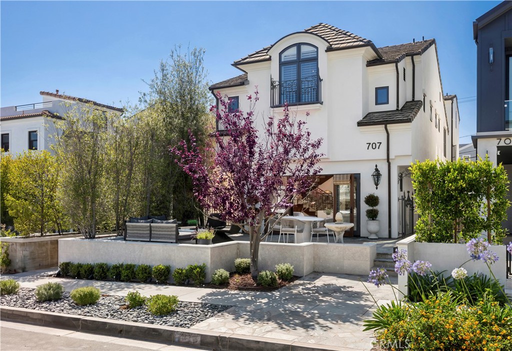 707 Larkspur Avenue, Corona Del Mar, CA 92625 — photo 1