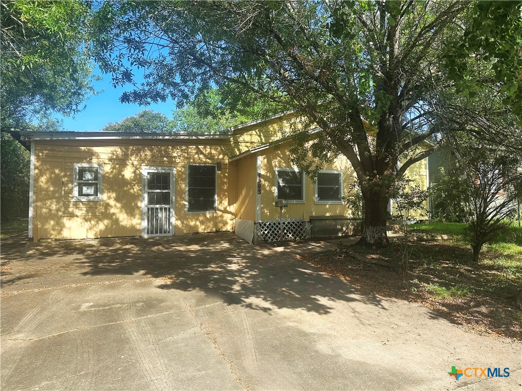 1503 Lova Drive, Victoria, TX 77901 — photo 1