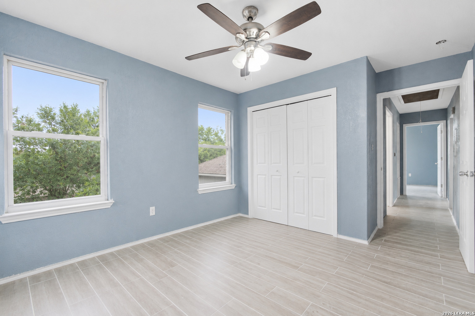 939 W Harding Blvd, San Antonio, TX 78221 — photo 1