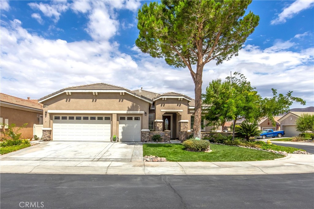 10041 El Dorado, Apple Valley, CA 92308 — photo 1