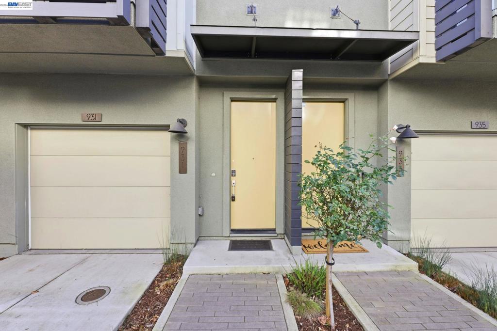 931 Edy Ln, Oakland, CA 94607 — photo 1