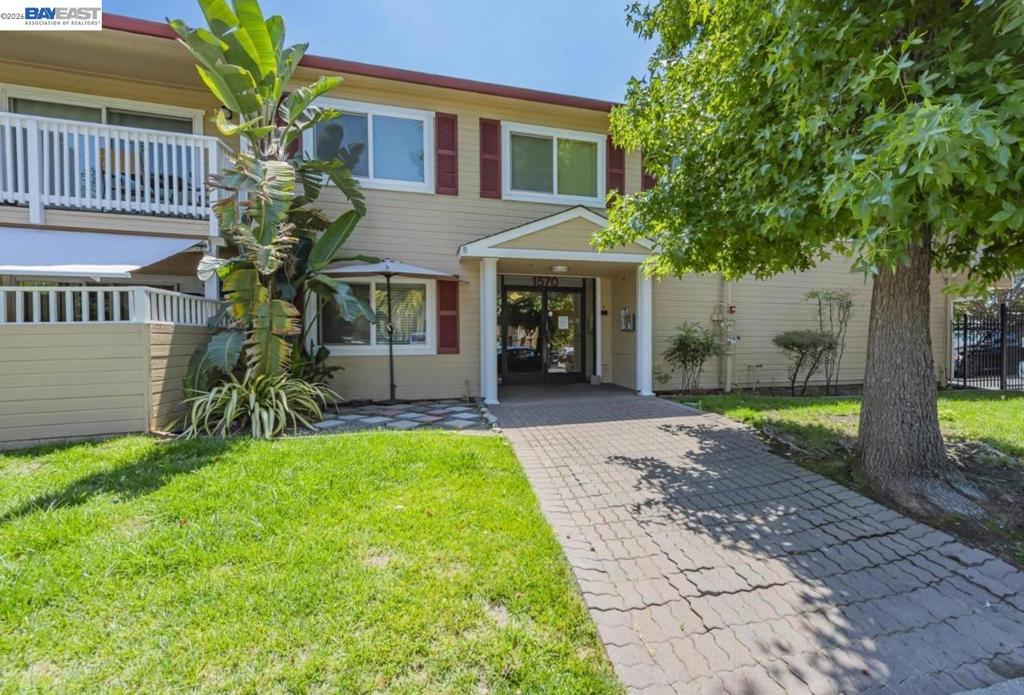 1570 165Th Ave 104, San Leandro, CA 94578 — photo 1