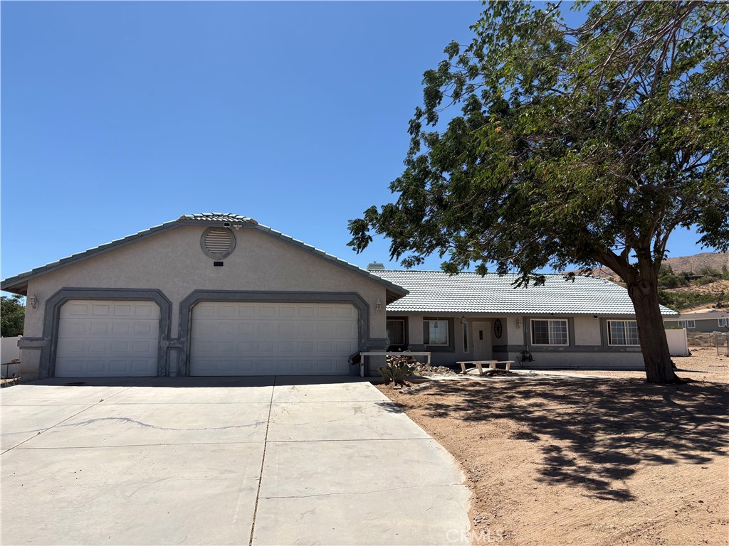 21923 Pacific, Apple Valley, CA 92308 — photo 1