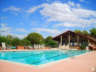 860 S VILLAGE RD #G5, St. George, UT 84770 — photo 1