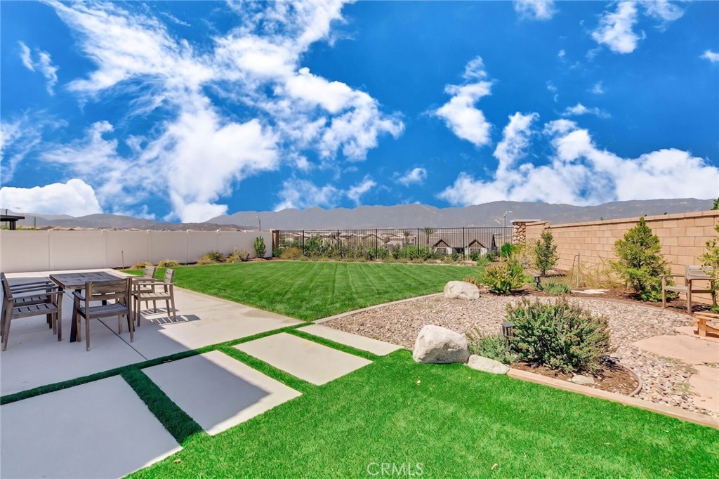 2573 Hannah Creek Lane, Rialto, CA 92377 — photo 1