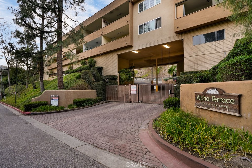 1935 Alpha Road 230, Glendale, CA 91208 — photo 1