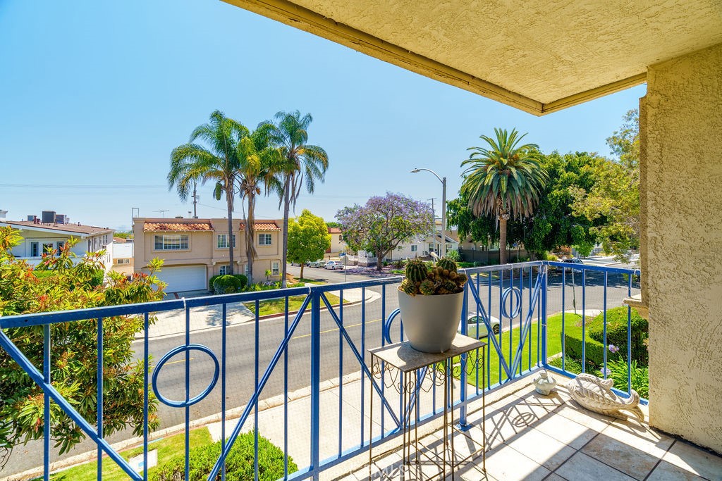 1110 W 10th Street 104, San Pedro, CA 90731 — photo 1
