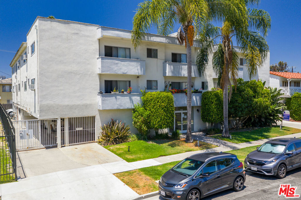 1041 S Corning Street, Los Angeles, CA 90035 — photo 1