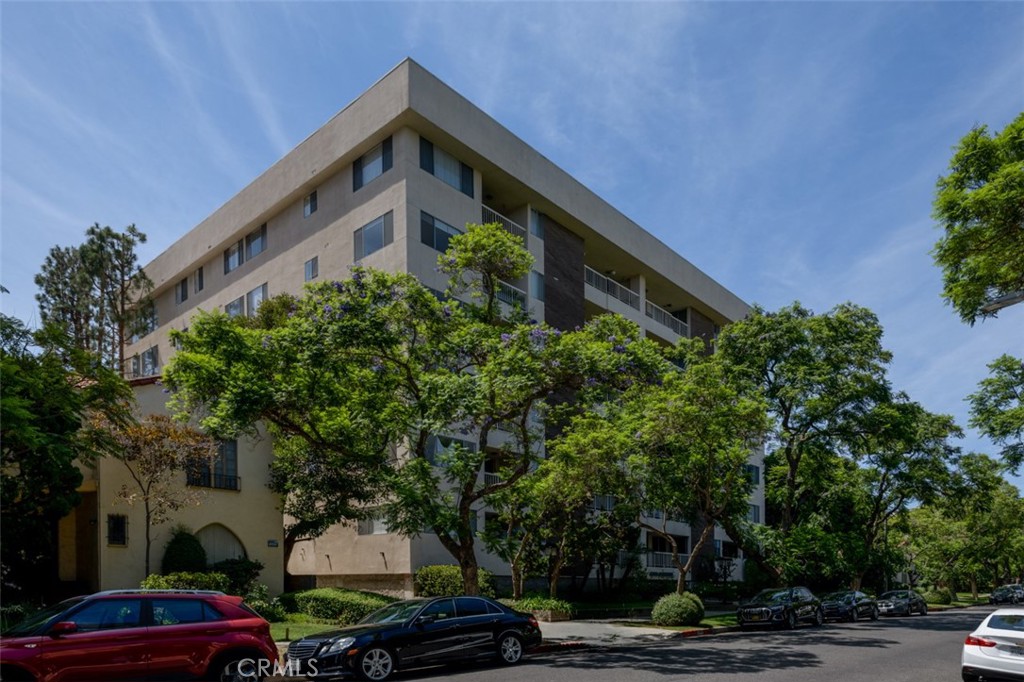 441 N Oakhurst 604, Beverly Hills, CA 90210 — photo 1