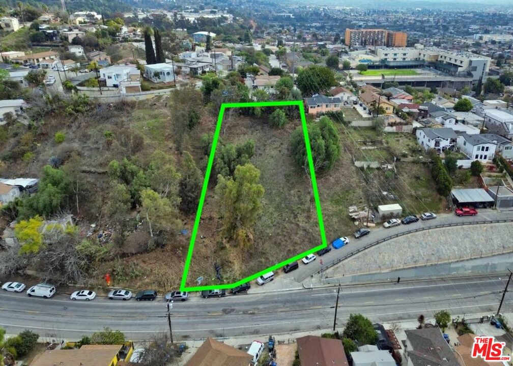 1000 N GAGE Avenue, Los Angeles, CA 90063 — photo 1