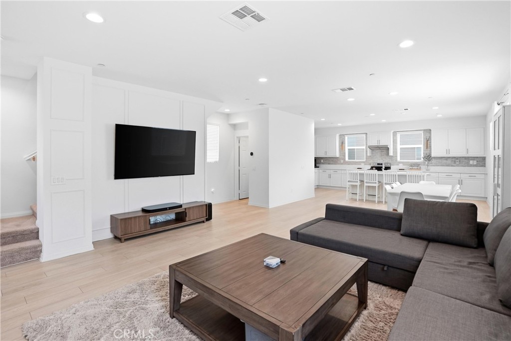 916 E 3RD ST, Santa Ana, CA 92701 — photo 1