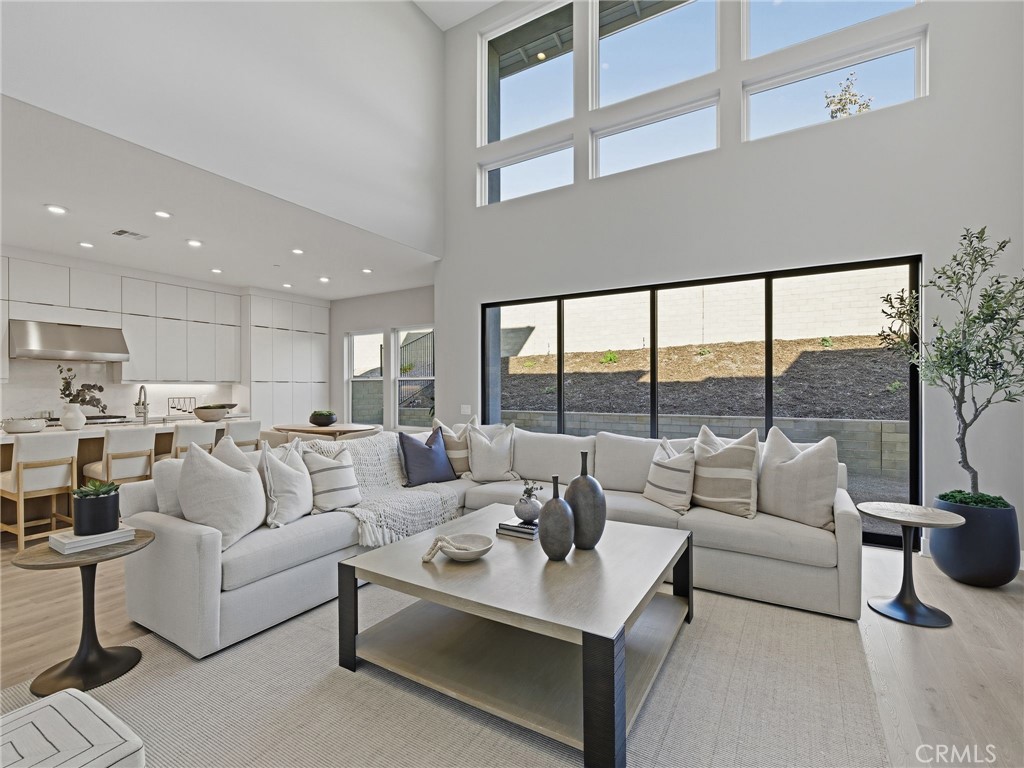 125 Apron, Irvine, CA 92618 — photo 1