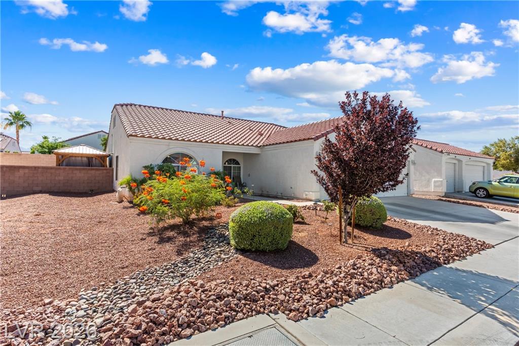 4627 Gleaming Meadows Street, North Las Vegas, NV 89031 — photo 1