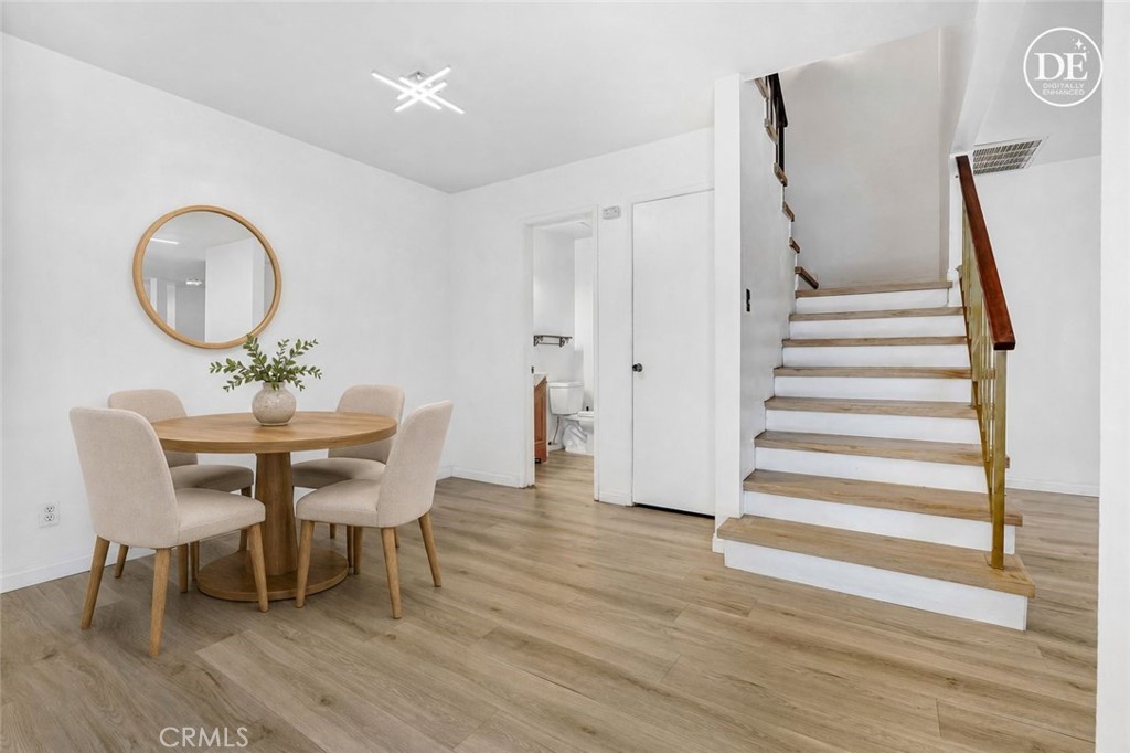 7301 Lennox Avenue D13, Van Nuys, CA 91405 — photo 1