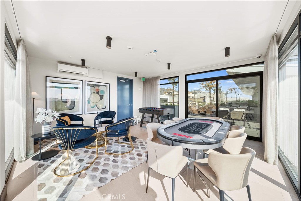 218 N El Molino Avenue 303, Pasadena, CA 91101 — photo 1