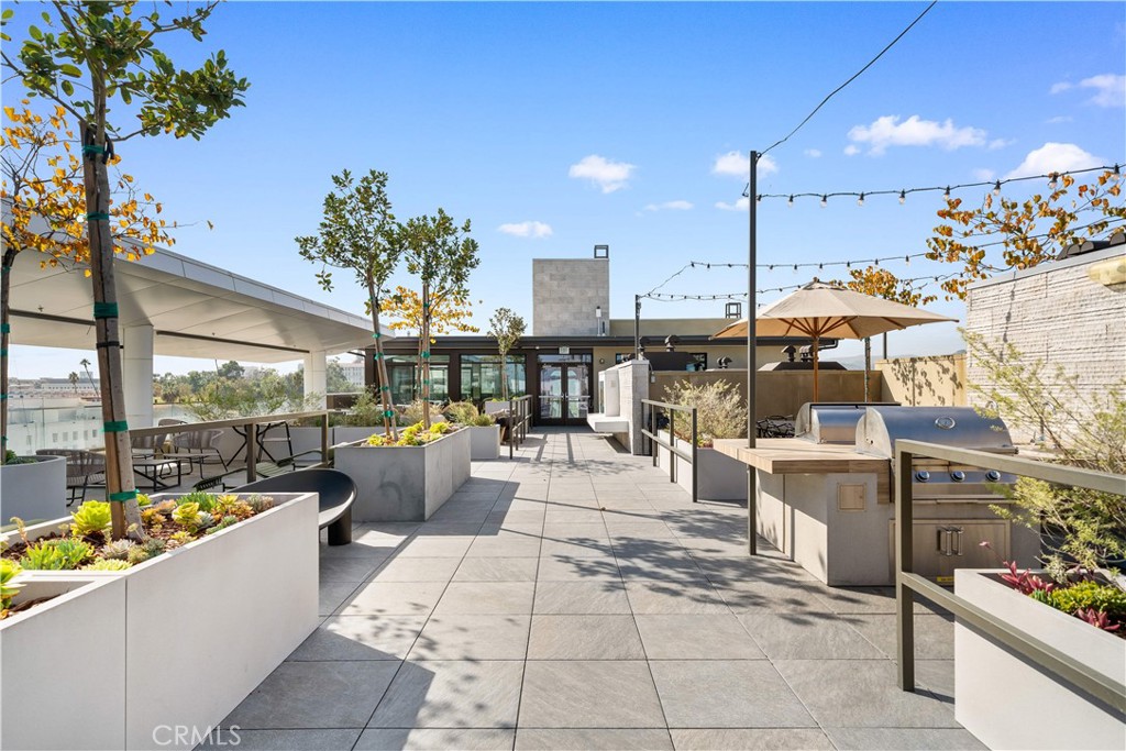 709 E Walnut Street 220, Pasadena, CA 91101 — photo 1