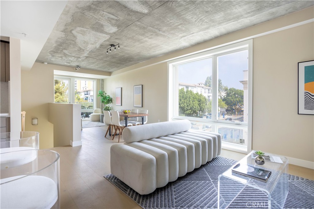 380 Cordova Street 407, Pasadena, CA 91101 — photo 1
