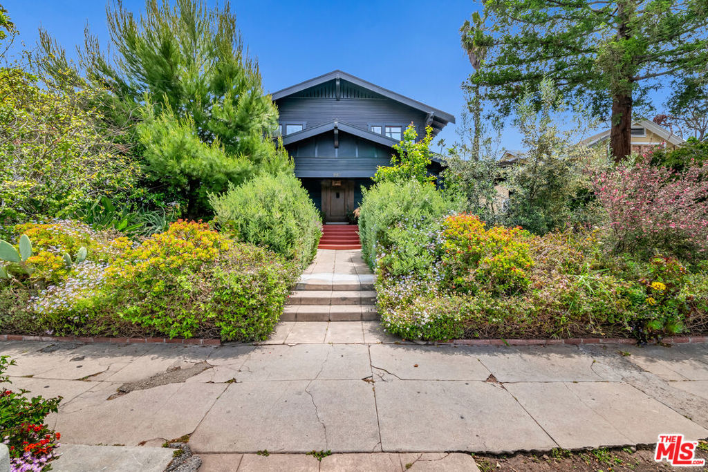 1812 S Bronson Avenue, Los Angeles, CA 90019 — photo 1