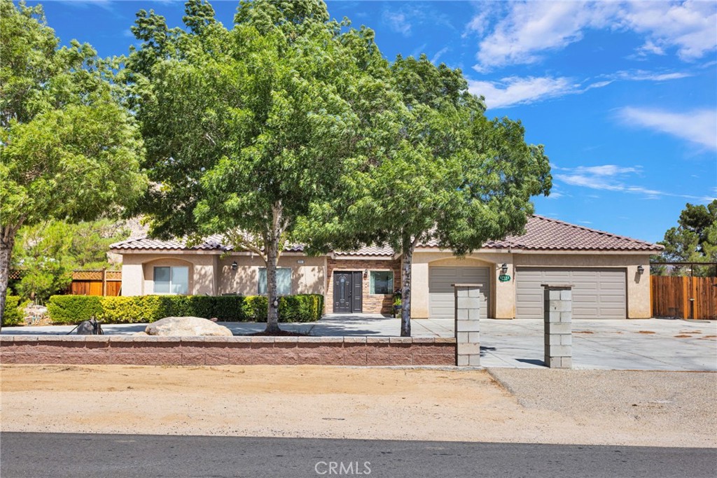 17111 Mesquite Road, Apple Valley, CA 92307 — photo 1