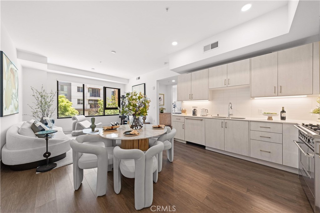 709 E Walnut Street 227, Pasadena, CA 91101 — photo 1