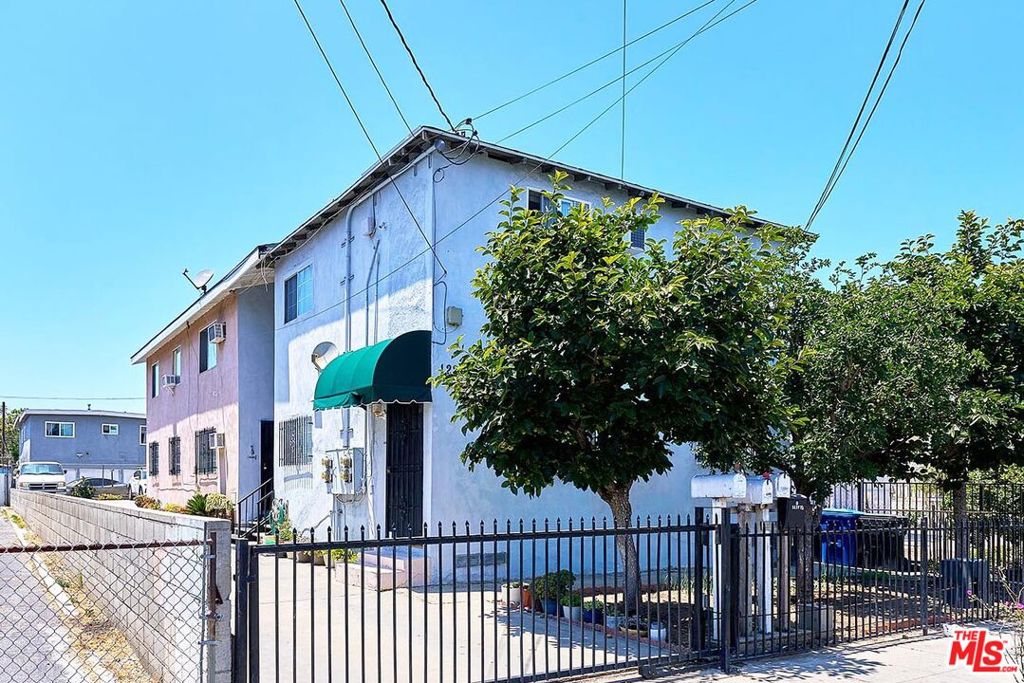 1229 S Harvard Boulevard, Los Angeles, CA 90006 — photo 1