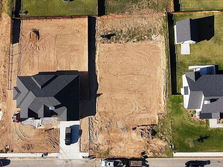 108 Bayberry
