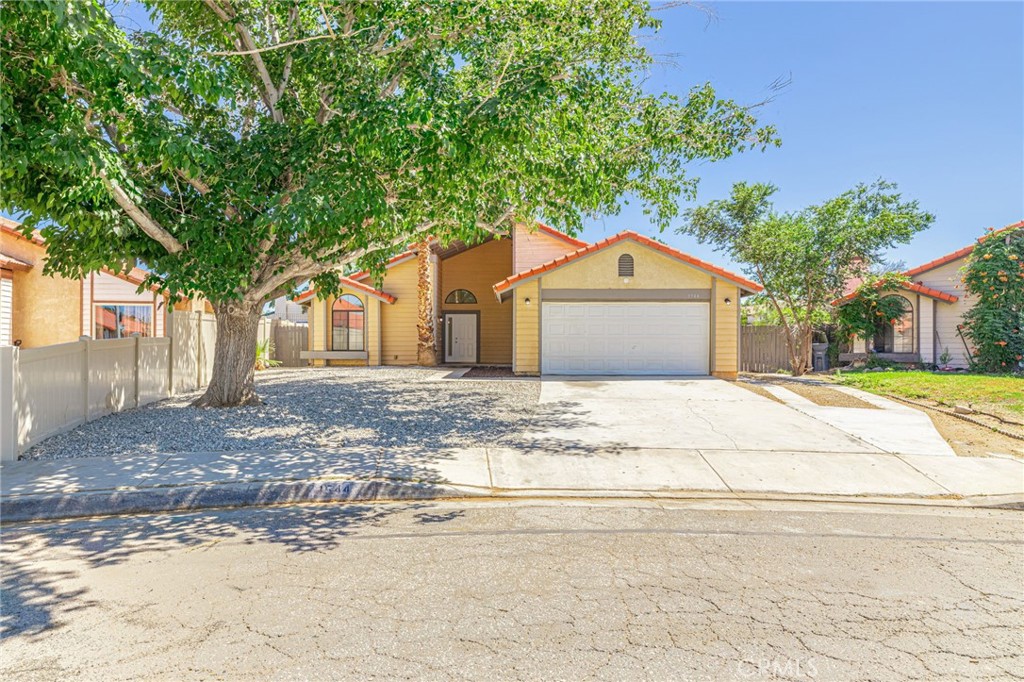 1544 E Norberry, Lancaster, CA 93535 — photo 1