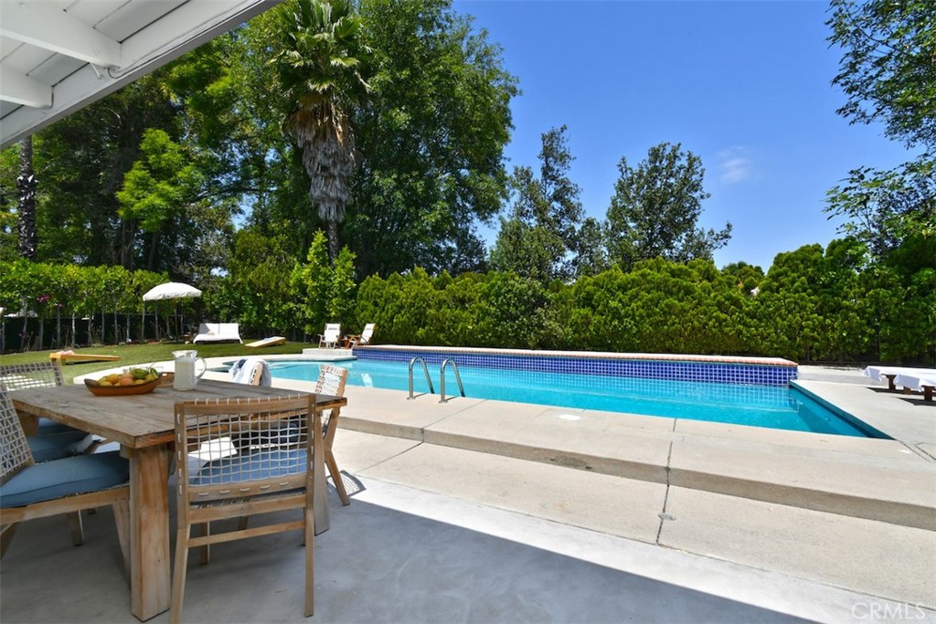 5714 Wilhelmina, Woodland Hills, CA 91367 — photo 1