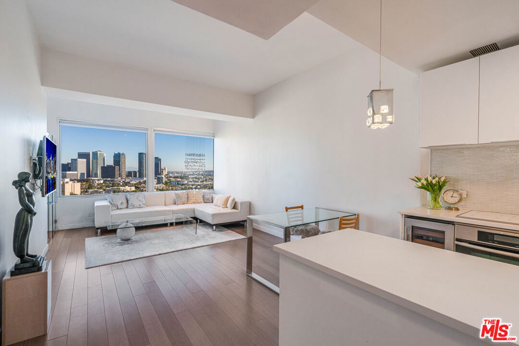 10501 Wilshire Boulevard 1904, Los Angeles, CA 90024 — photo 1