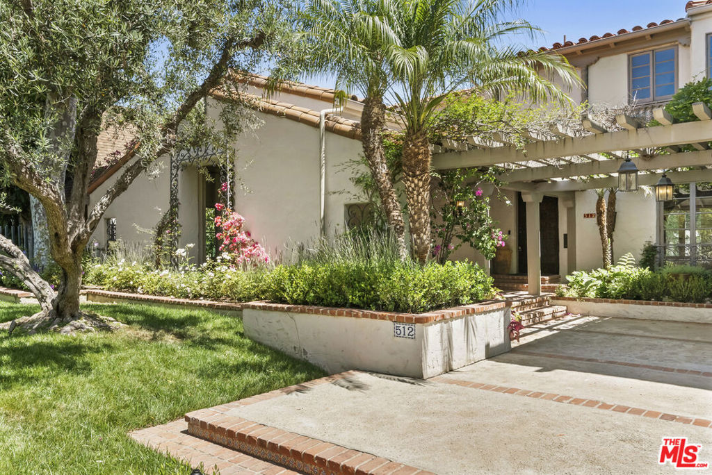512 N Palm Drive, Beverly Hills, CA 90210 — photo 1