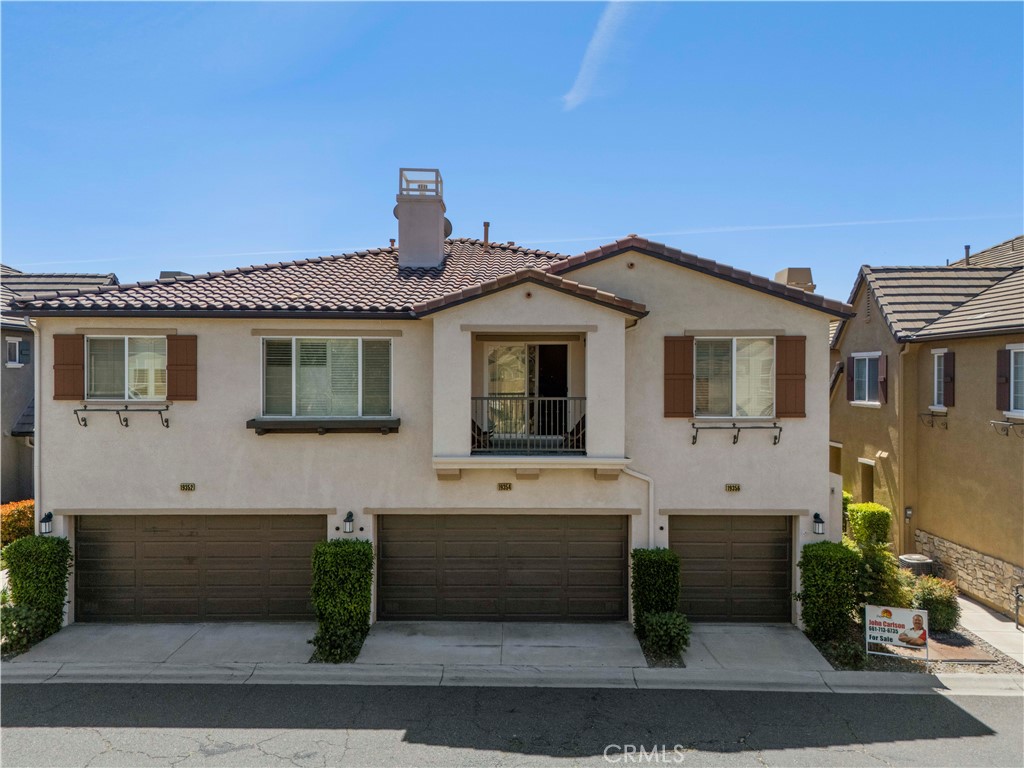 19354 Laroda Lane 165, Saugus, CA 91350 — photo 1