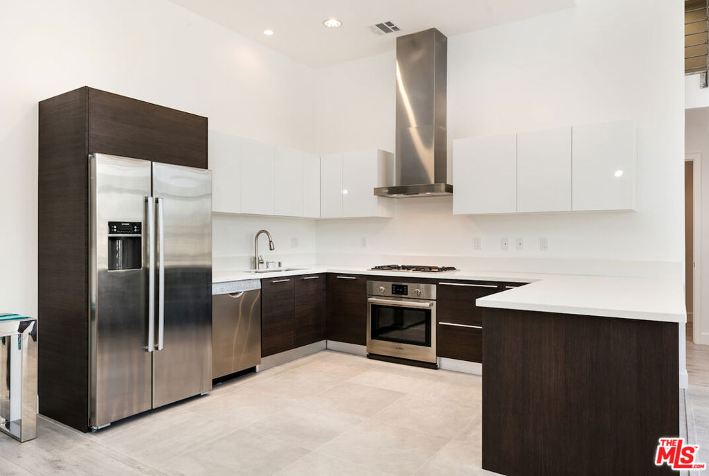 118 S Kenwood Street 506, Glendale, CA 91205 — photo 1