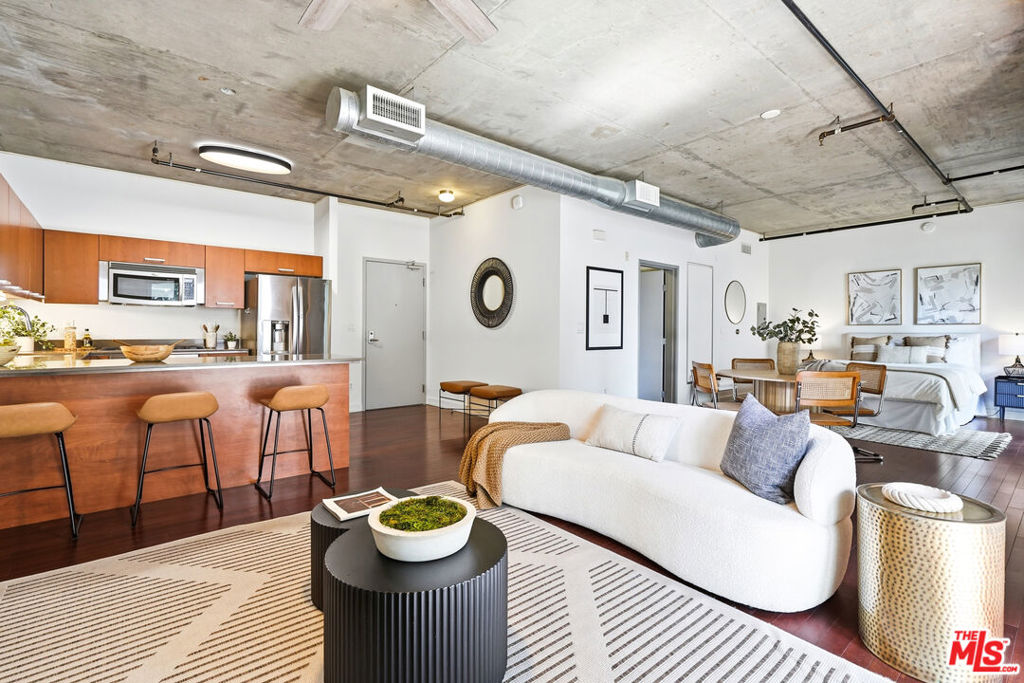 645 W 9th Street 342, Los Angeles, CA 90015 — photo 1