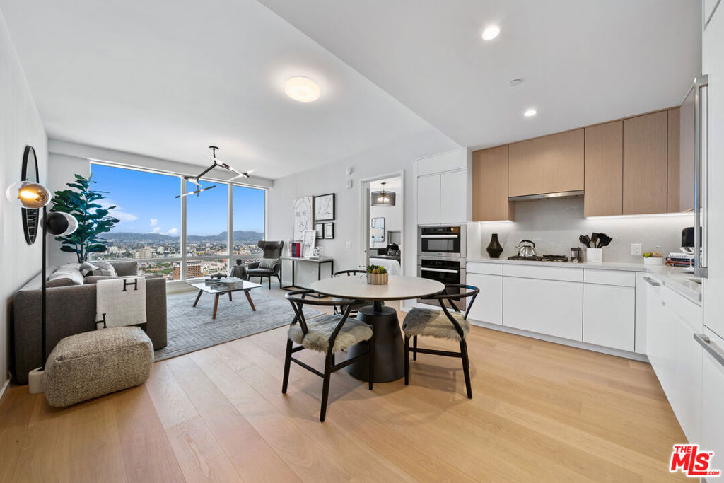 877 Francisco Street 2212, Los Angeles, CA 90017 — photo 1