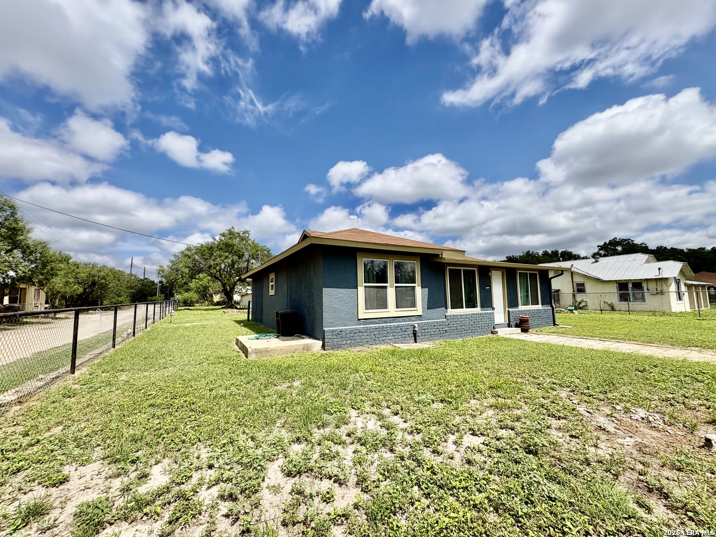 103 S Sweeney, Brackettville, TX 78832 — photo 1