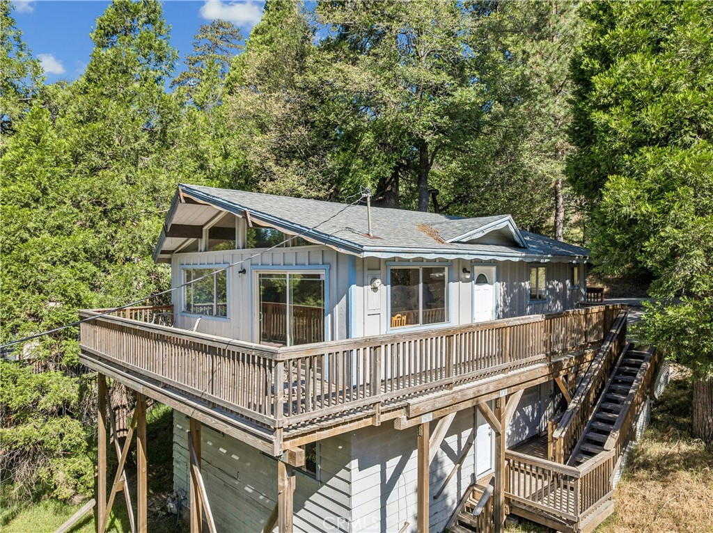 494 Wylerhorn, Crestline, CA 92325 — photo 1
