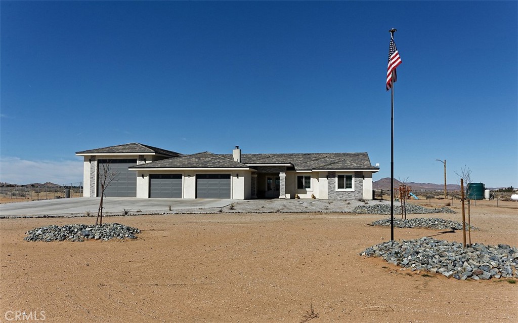 23280 Ramona Avenue, Apple Valley, CA 92307 — photo 1