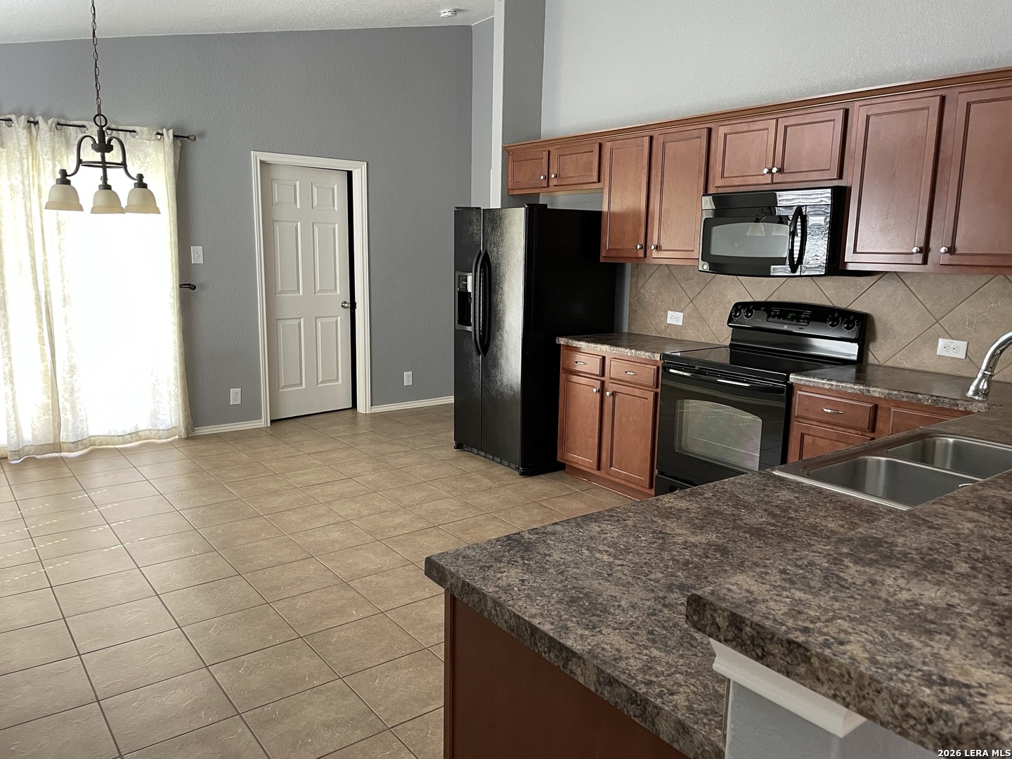 643 Tom Kemp, ,  78130 — photo 1