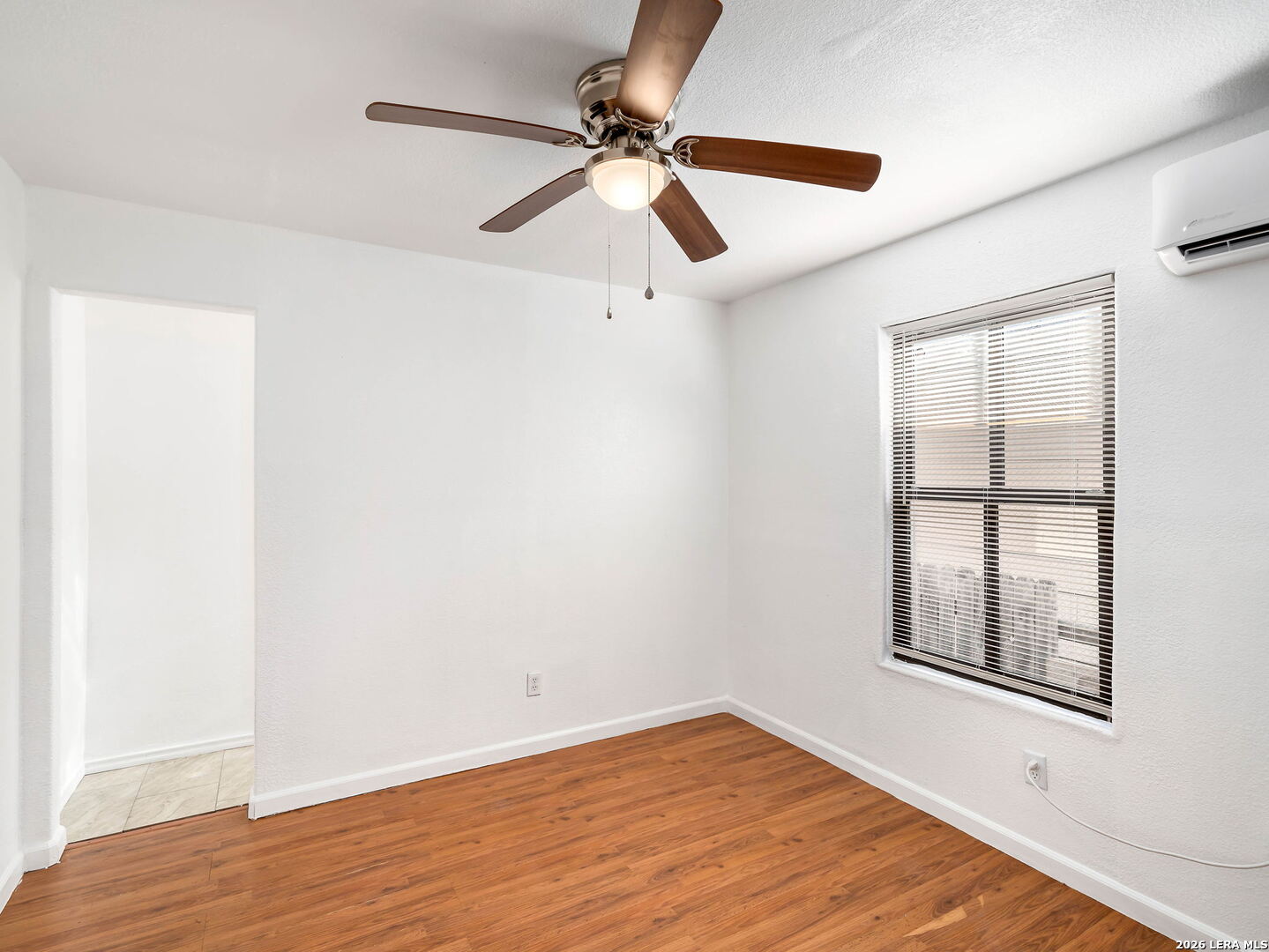 508 RANDALL AVE, ,  78237 — photo 1