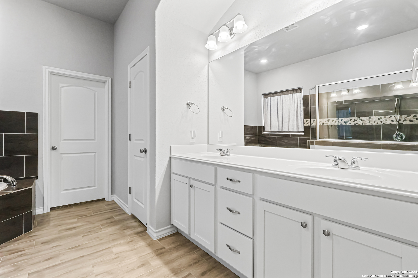 126 Katy Post, ,  78220 — photo 1