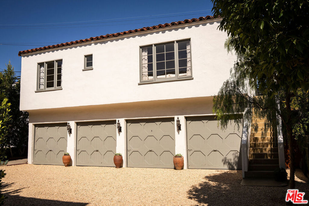 1340 1/2 S Cloverdale Avenue, Los Angeles, CA 90019 — photo 1